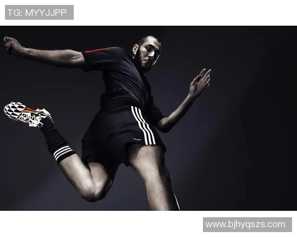 足球明星私服运动装时尚解析与搭配技巧分享