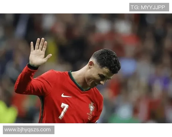 从逆境中崛起的足球巨星们用奋斗与坚持书写传奇人生